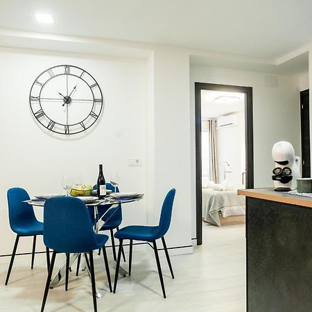 Oasis Apartment Валенсия Екстериор снимка