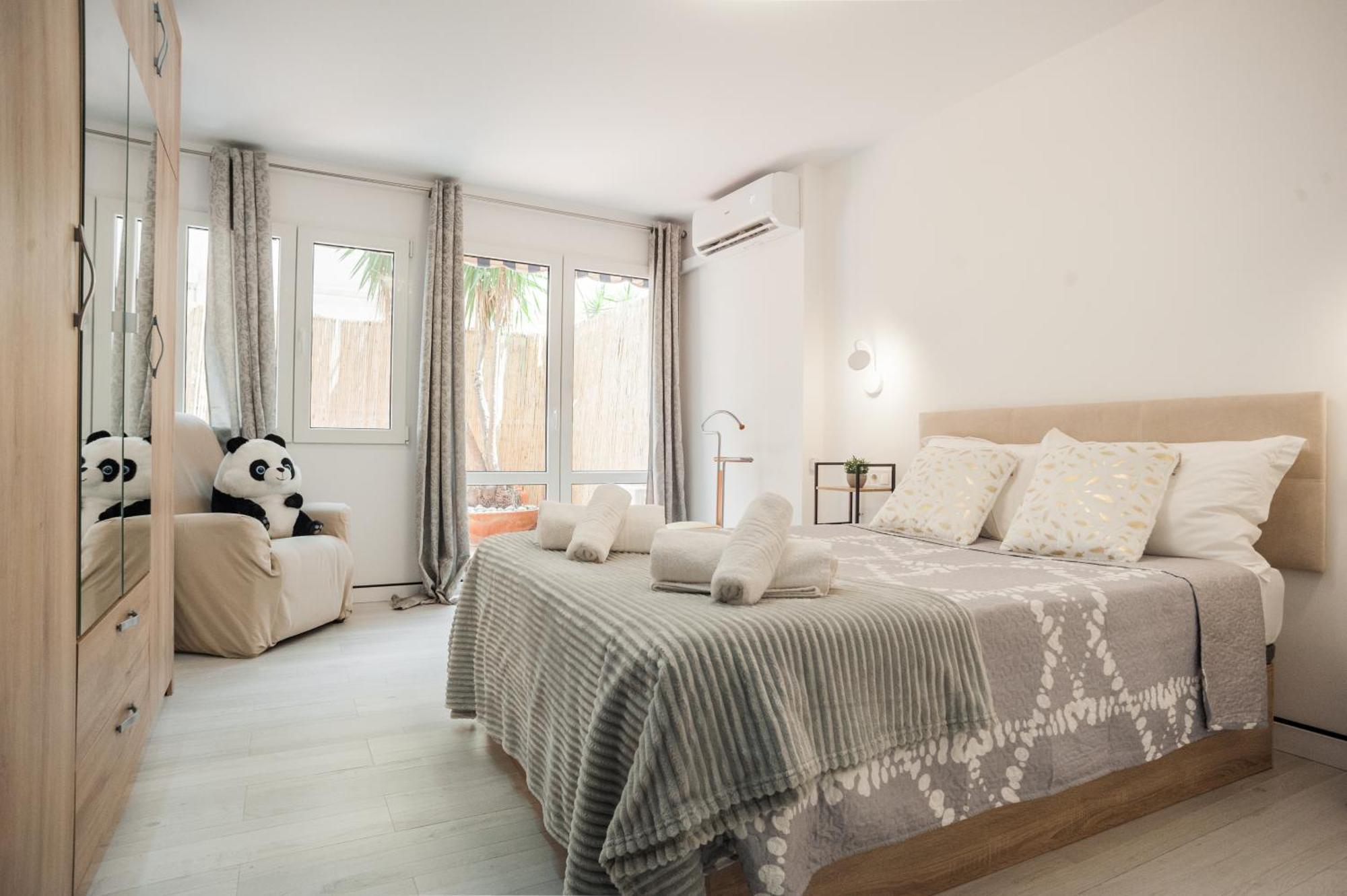 Oasis Apartment Валенсия Екстериор снимка
